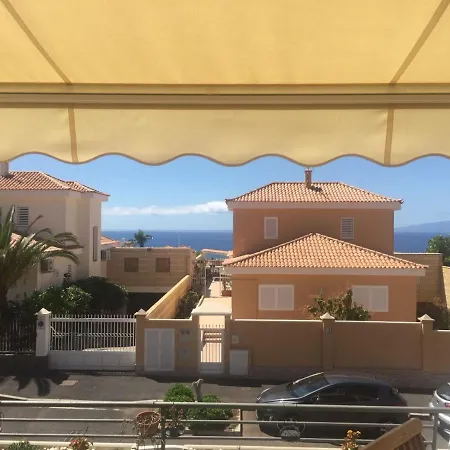 Сasa de vacaciones Comfortable Townhouse With An Ocean View Costa Adeje (Tenerife)